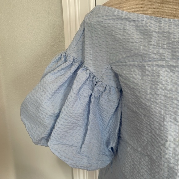 H&M blouse off the shoulder puff sleeves top textured cotton blue womens size 12 - Picture 2 of 9